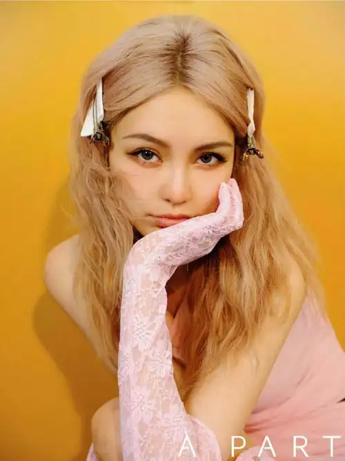 周扬青✘《apart》