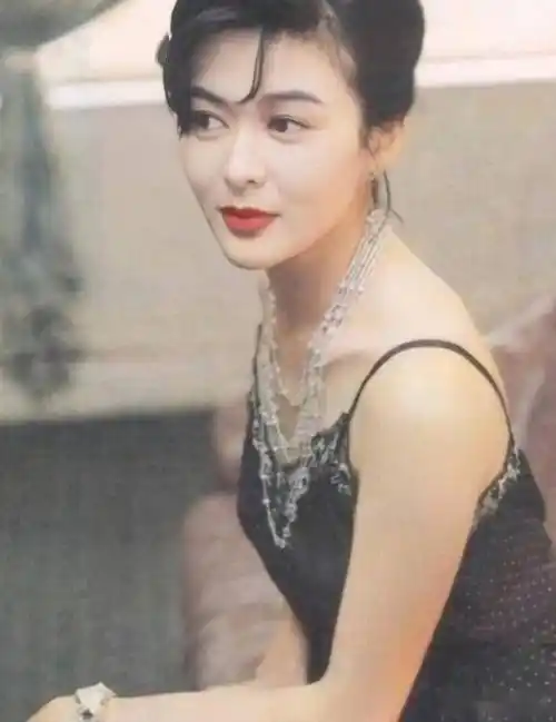 朱丽倩除了能"忍"之外,或许这些才是她抓住刘德华的主要原因