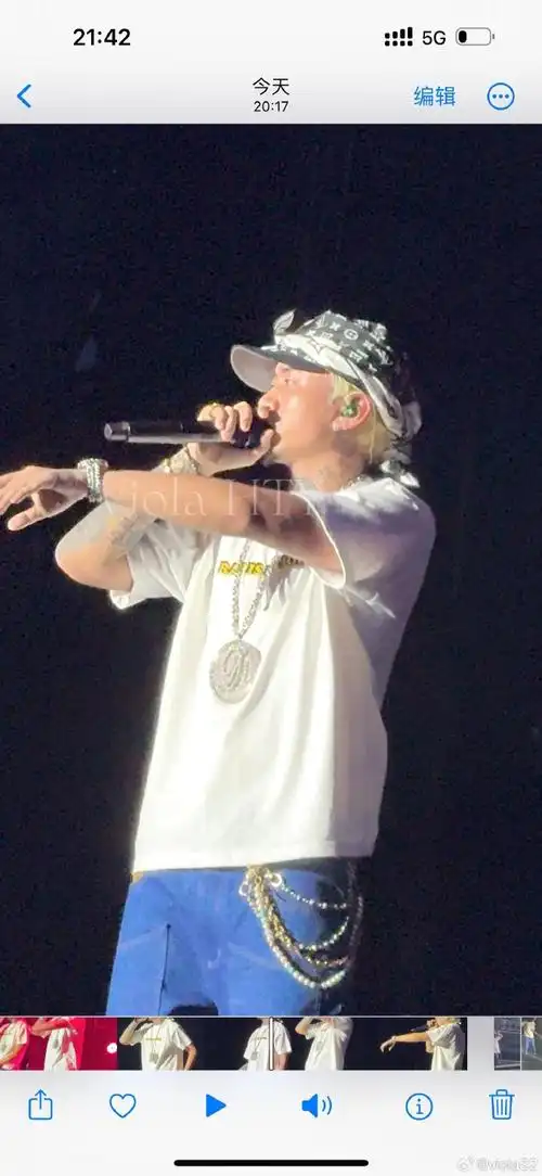 马思唯超话今晚演出的rapper算得上是她最喜欢#马思唯##音乐节