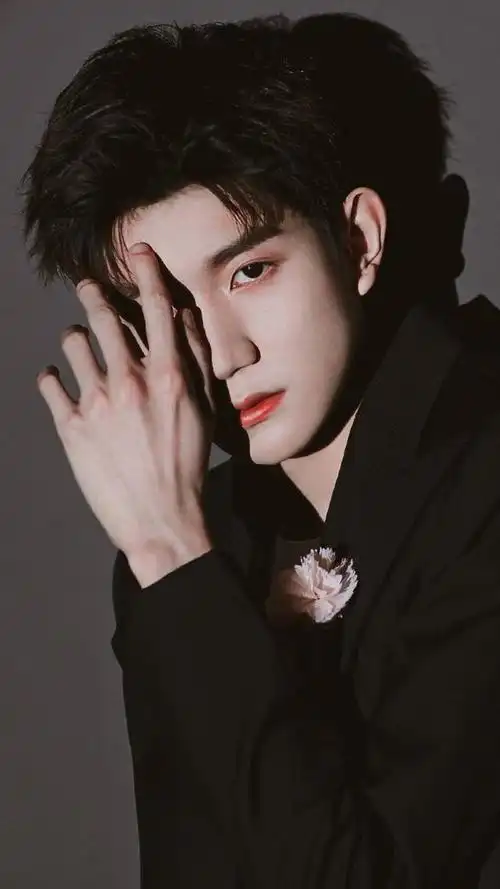 200115王源手控福利送到多才多艺惹人爱