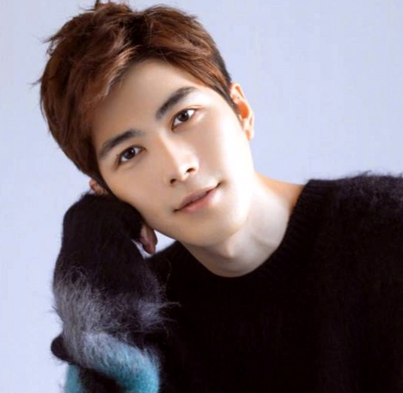 盘点姓"陈"最帅的5大男星,陈赫垫底,陈翔第三,第一却是他