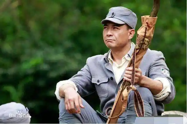 王新军与现妻恩爱5年, 再看他前妻, 离婚原因万分无奈