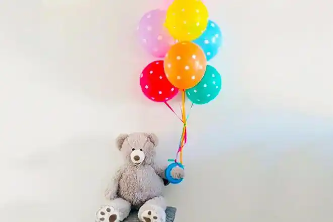 六一节教室布置用普通气球装饰墙面怎么简单又好看02步骤图解