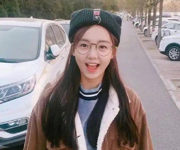 吕小雨饰演陆依依,因为《创造101》而被大家熟知的吕小雨也将在本剧中