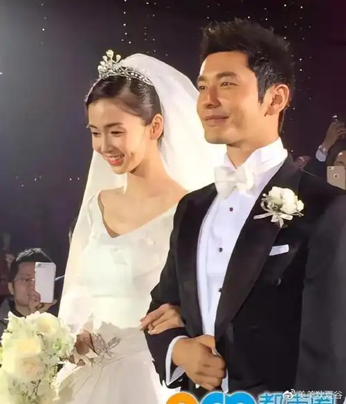 angelababy结婚那天是她最丑的一天吧