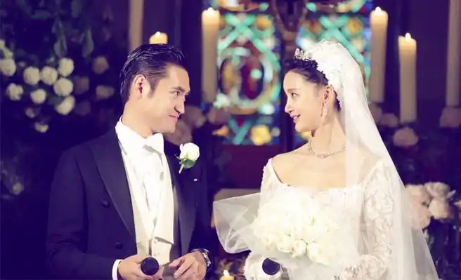 张歆艺结了几次婚 情史很丰富前夫净身出户对其这样评价