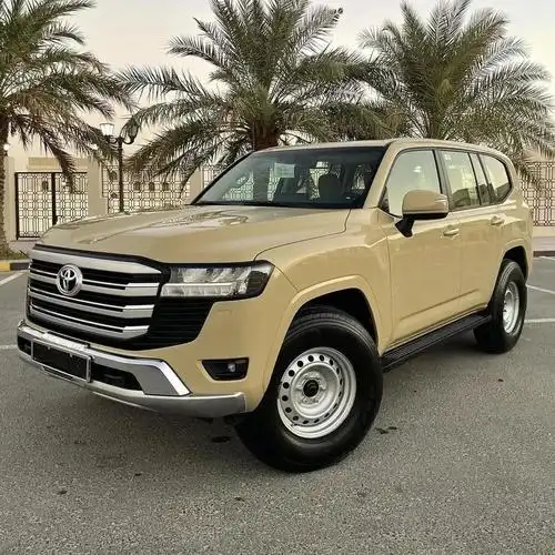 丰田爆发!陆巡lc300亮相,落地200万,雷克萨斯:我都不敢这么卖