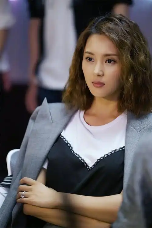 据悉,由小刘佳搭档郑凯,袁姗姗主演的都市爱情剧《国