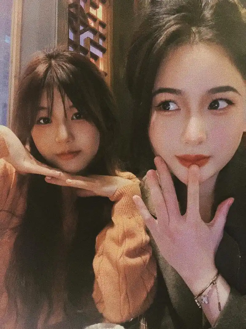 "有幸遇见 恰好合拍"八周年7815.#要和快乐的人在一起 # - 抖音