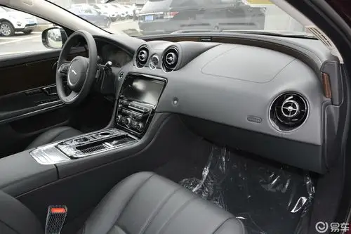 【捷豹xj2020款xjl 3.