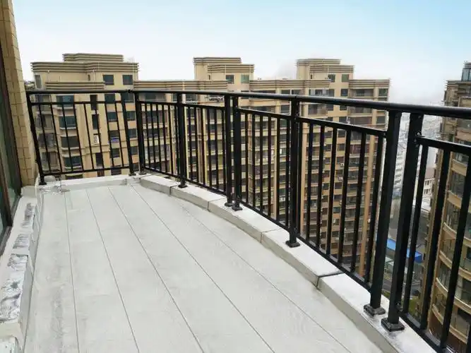 锌钢阳台护栏一般是多厚的的基材