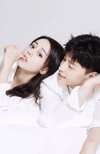 壁纸| 来领走你的迪丽热巴,邓伦