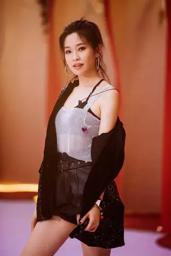 乘风破浪的姐姐cindy袁咏琳深情演绎小娘惹片尾曲看不穿