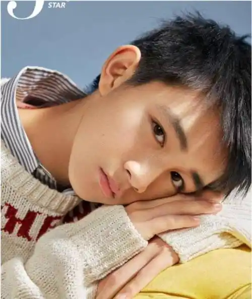 荣梓杉张子枫互动甜蜜引热议,网友:要拍恋爱的剧方快点找上来_时候