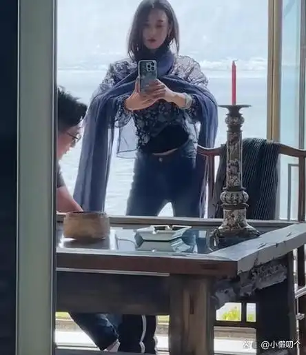 张馨予和李晨分手多年,再看两人现在的境况,他们根本