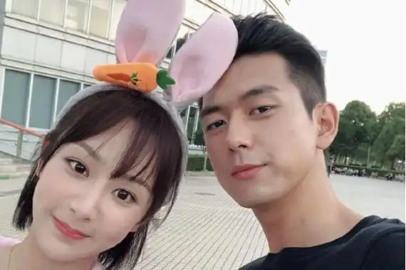 李现为杨紫庆生说了什么李现杨紫等恋情稳定再公布是真的吗