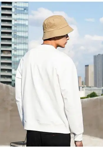 新款潮流时尚背影印花休闲圆领百搭男款运动卫衣男士卫衣男卫衣