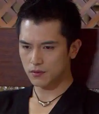 爱情睡醒了 邱泽发型