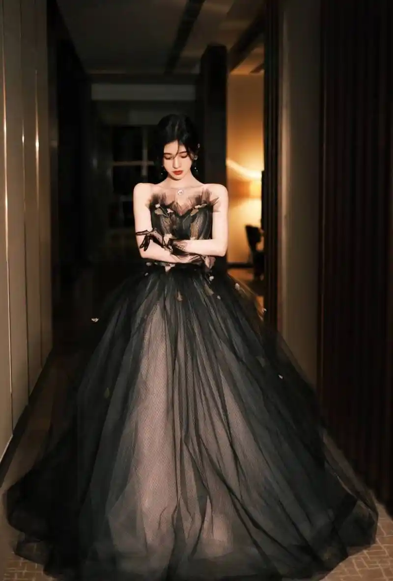 鞠婧祎的九件漂亮礼服,你心目中最好看的是哪一件    #菲静祥精美包血