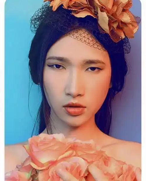 关于上瘾中金璐璐的演员我想说一个女生是怎么被男生抢走男朋友的?