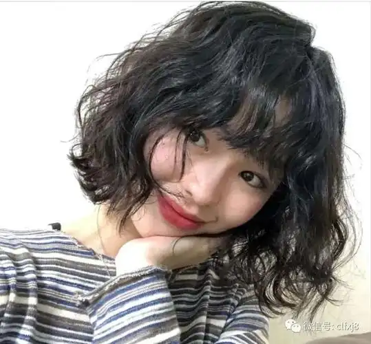 2021高人气烫短发最好看