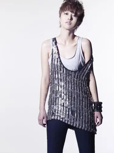 亚运推广大使谭维维时尚大片