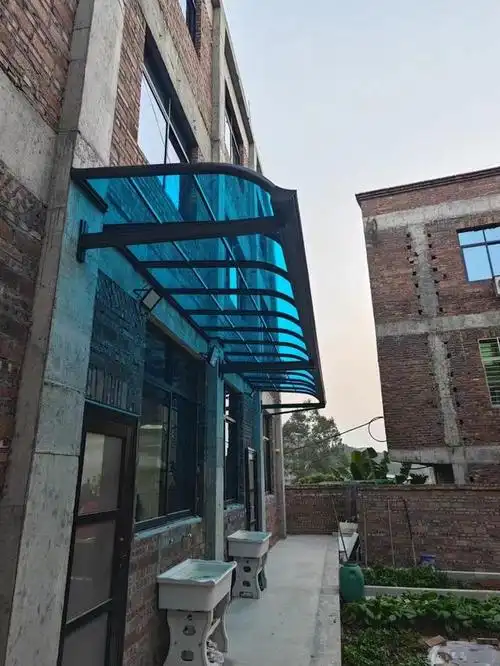 门口雨棚定做 要注意哪些方面 雨棚定做厂家为您详细介绍