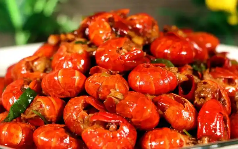 爆炒麻辣虾尾怎么做才好吃?原来是有诀窍的,麻辣鲜香又入味