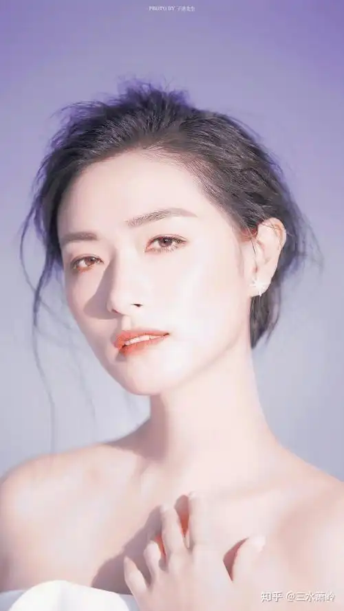 万茜有哪些出圈神图? - 知乎
