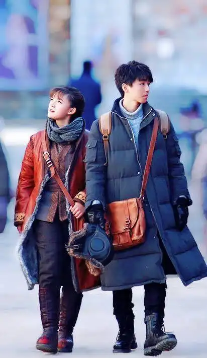 蒋依依更博称自己是青瓜cp的助攻王俊凯要演感情戏了