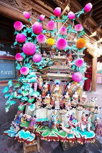 青海塔尔寺:圣洁酥油花炫彩绽放-余昌国-搜狐博客