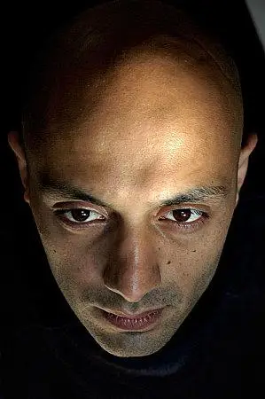 棕色眼睛图片_全景网