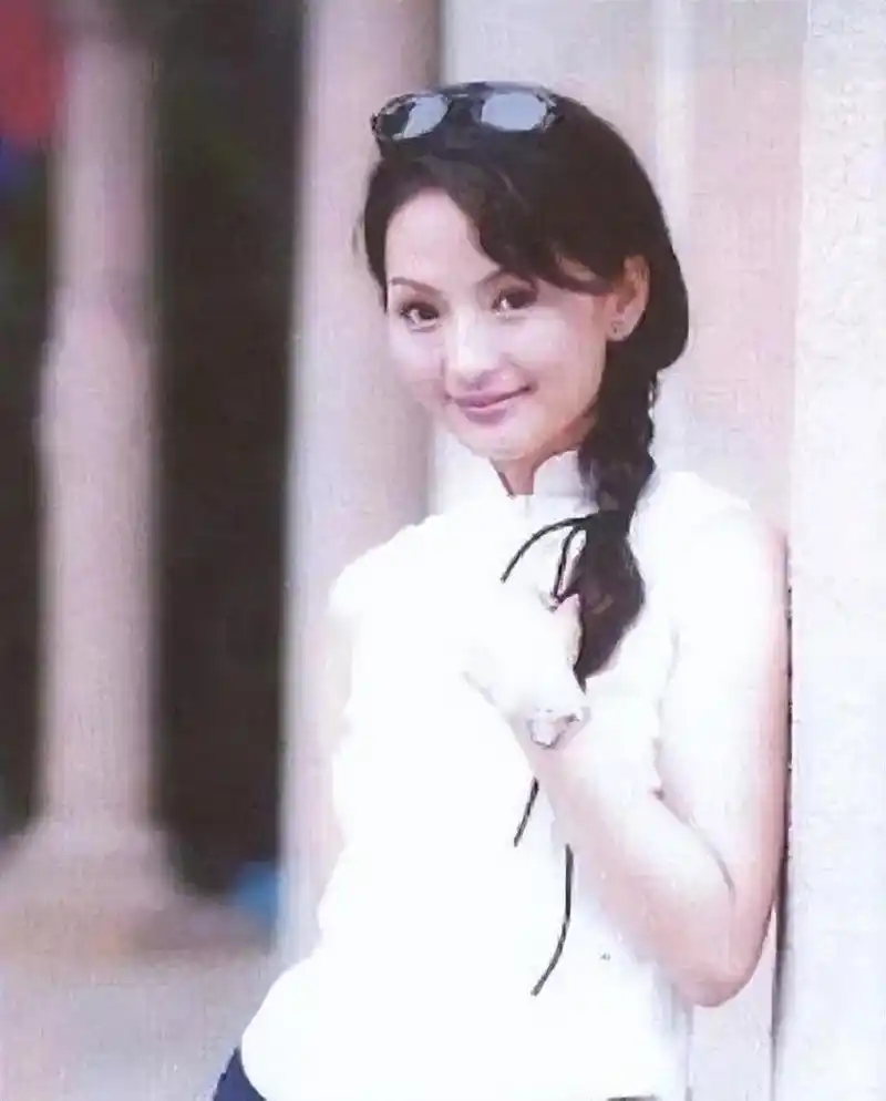 回顾刘丹:27岁去世后,父亲和哥哥相继离世,一家四口只剩母亲