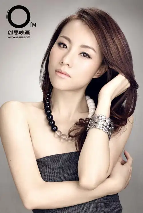 邓丽欣熟女气质写真大片