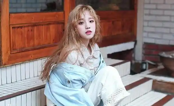 《bonnie & clyde》是宋雨琦的原创吗?揭秘她的音乐之路