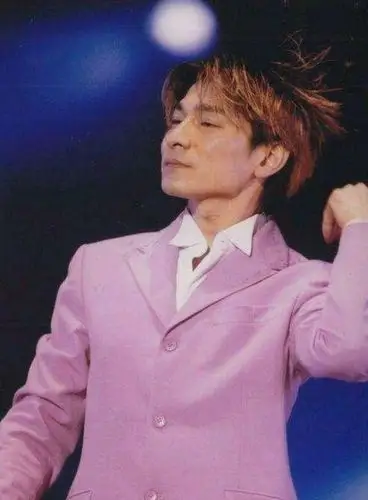 原创99年的刘德华的帅金发引领潮流现在的小鲜肉根本没法比