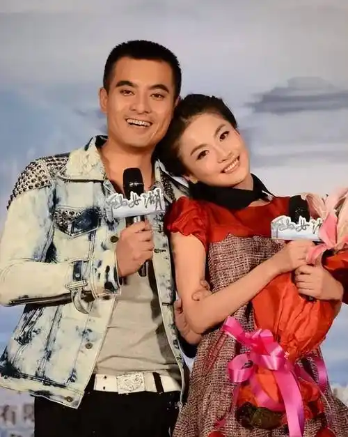 "只恋爱不结婚"的宋佳,击败孙俪夺得视后,加入五婚导演张黎_事业_感情