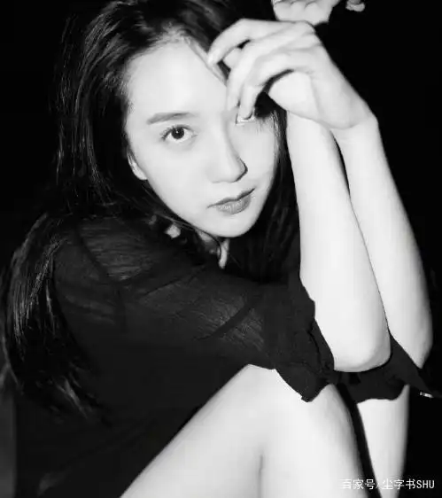 演员许龄月公布恋情,并晒与男友搞怪合影甜蜜满分!幸福满满