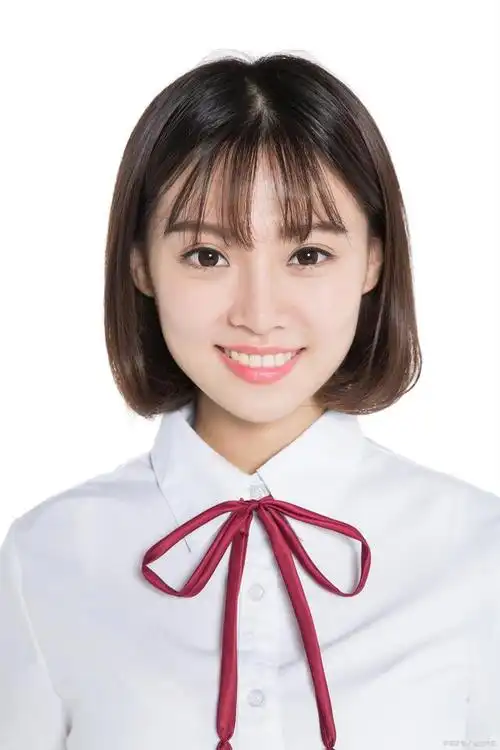 学会这几个"小心机",你也可以拍出最美证件照.