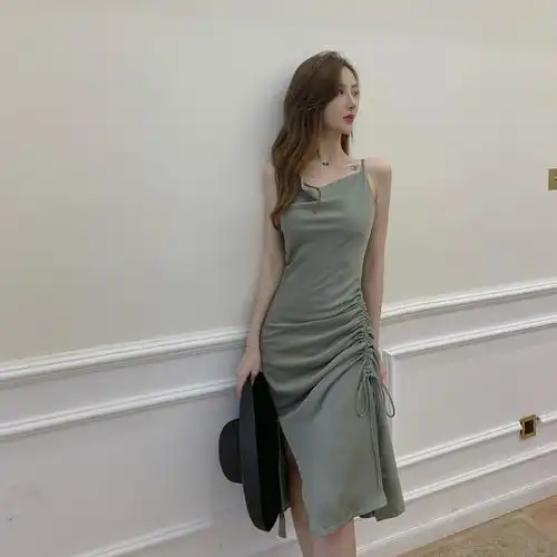 实拍实价 夏季抽绳开叉吊带裙有女人味连衣裙收腰缎面不规则裙子