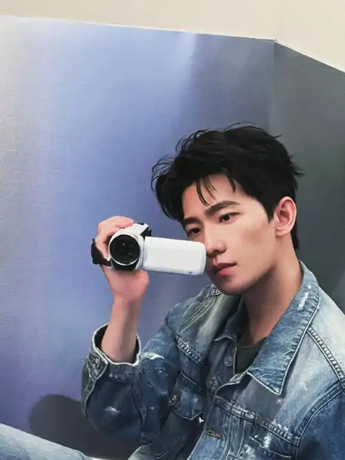 杨洋四分之三侧脸##杨洋侧脸好a