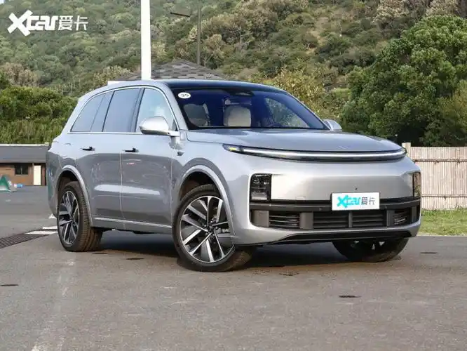 布局更高端的中大型6座suv市场,向同级别热门的理想l8发起挑战