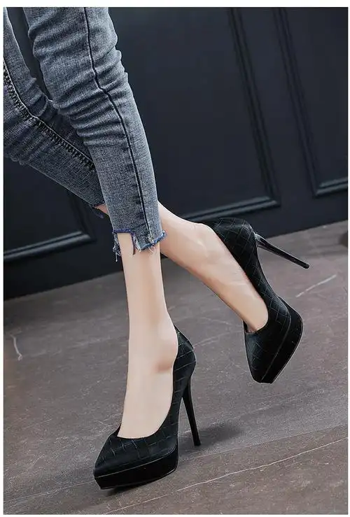 防水台女高跟鞋12cm细跟恨天高2022年新款春礼仪走秀尖头夜店单鞋的