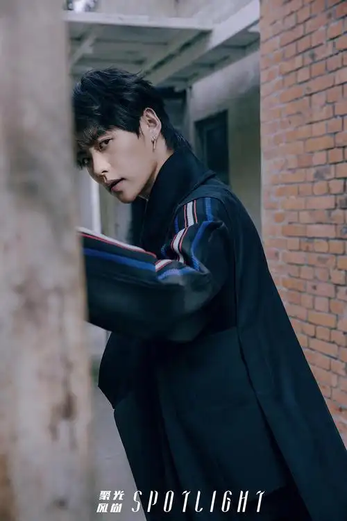 肖宇梁聚光杂志美图2018和2021看看转变