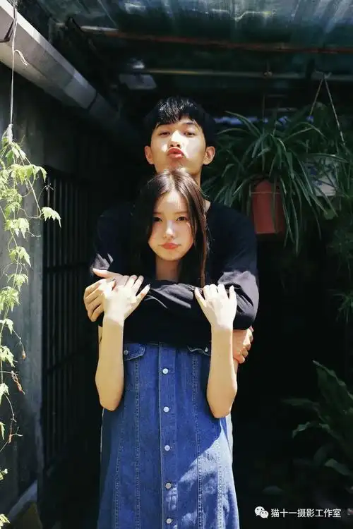 情侣的108般撒狗粮姿势拍到爽