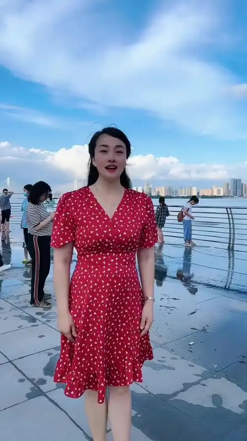 柳春华《爱情常遇暴风雨》