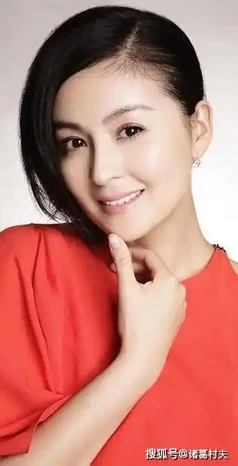 这谁顶得住嘛!戴娇倩,不愧是我们的童年女神!_身材_才华_外表