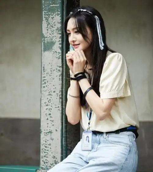 郑爽花式穿搭指南好看又时尚各种穿搭技巧速来get