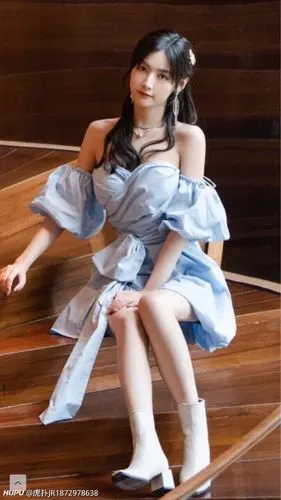 赵粤 锁骨 !(我要在上面游泳!