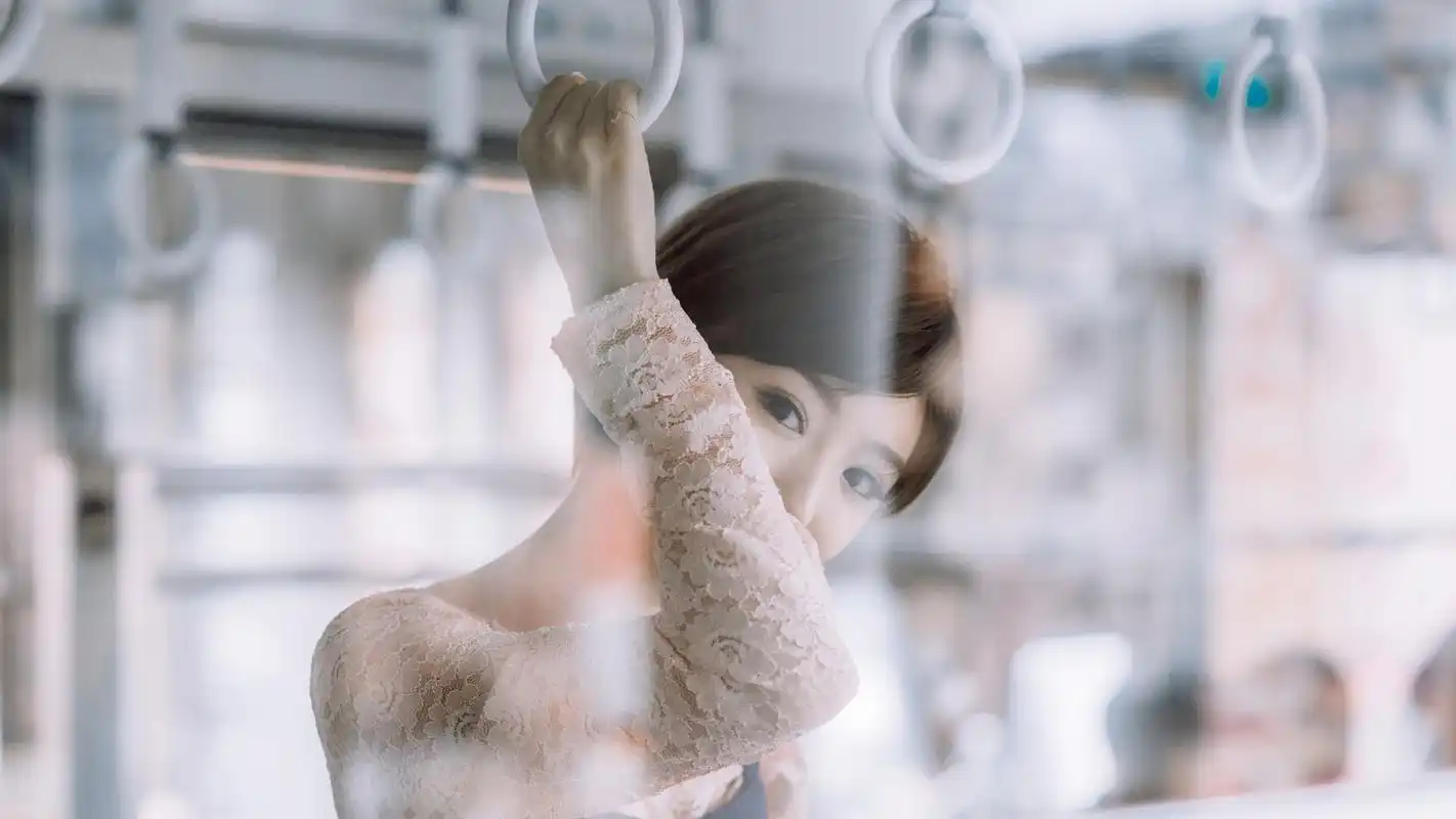 毛晓彤清纯甜美气质写真桌面壁纸